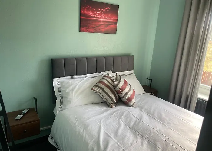 Modern And Homely Appartment!
